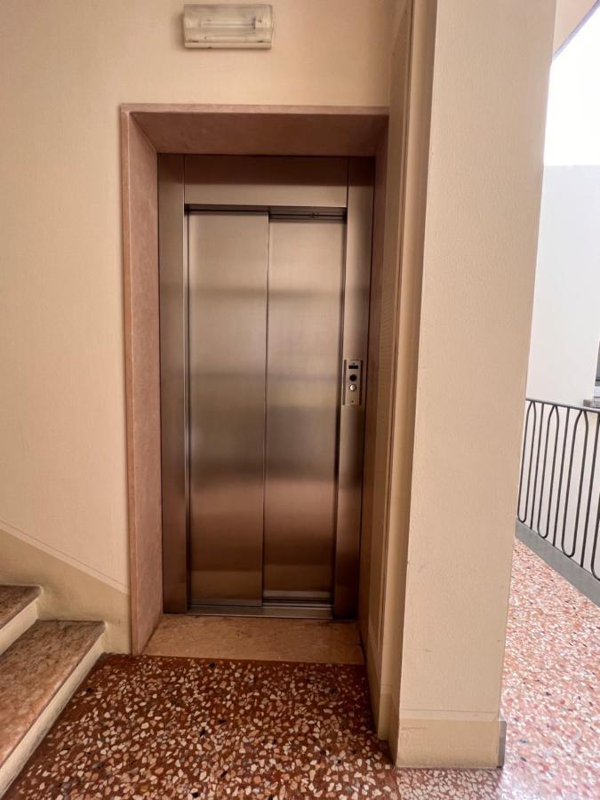 Piazza Maggiore Luxury Apartment Bologna Exterior photo